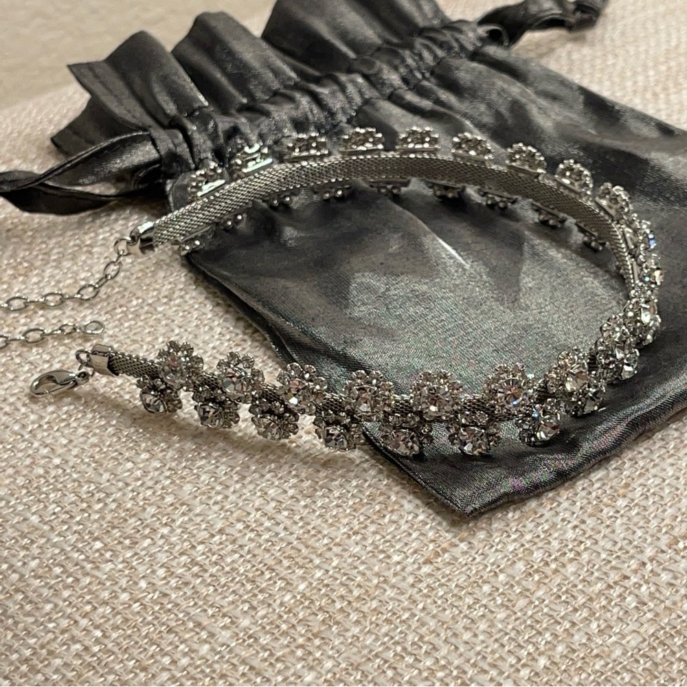 Stainless Steel Necklace Crystal Flower Choker - Picture 3 of 7